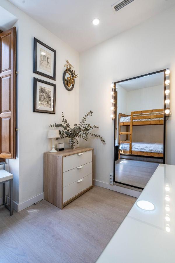 Ferienwohnung Central Luxury Flat With Free Parking Valencia Exterior foto