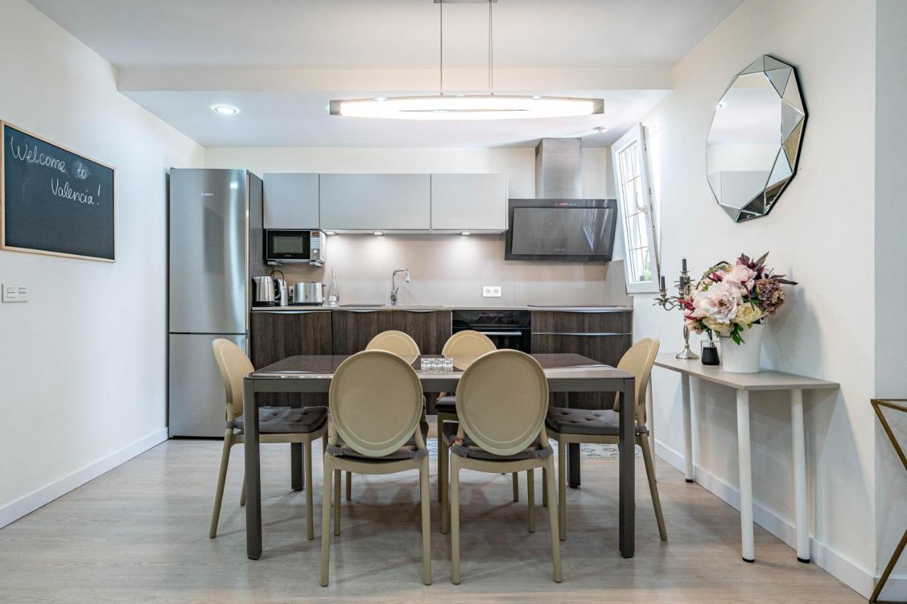 Ferienwohnung Central Luxury Flat With Free Parking Valencia Exterior foto